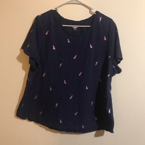Old Navy tee with lightning bolts